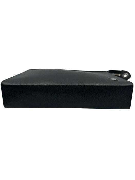 Louis Vuitton Black Taiga Leather Zip Top Silver Logo Clutch Card Slots Bag