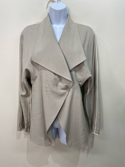 Karolina Zmarlak Size XS Light taupe Viscose Blend Button Draped Hem Jacket