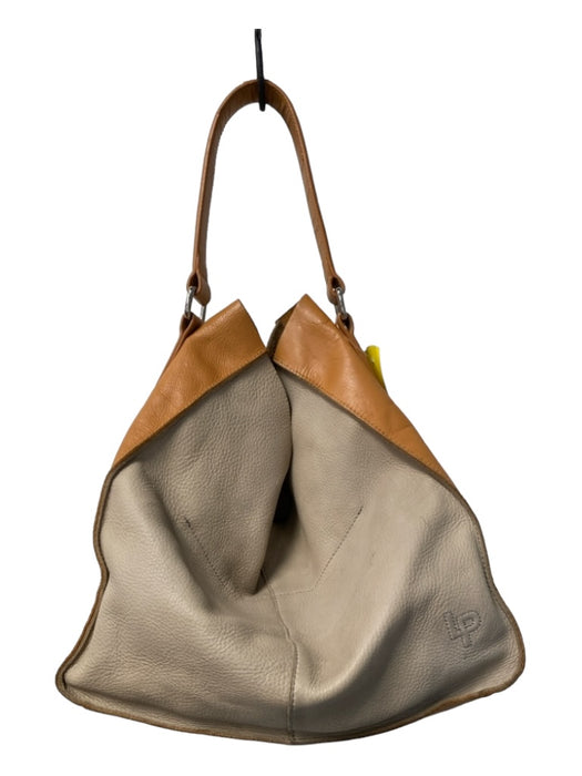 Linea Pelle Tan & beige Leather Pebble 1 strap silver hardware Slouchy Bag Tan & beige / Medium