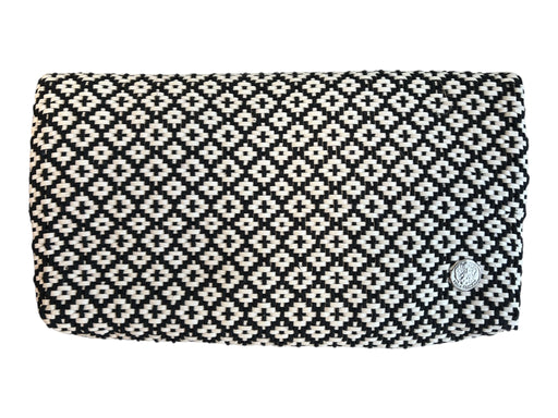 Vince Camuto Black & White Manmade Material Woven Abstract Print Envelope Bag Black & White / L