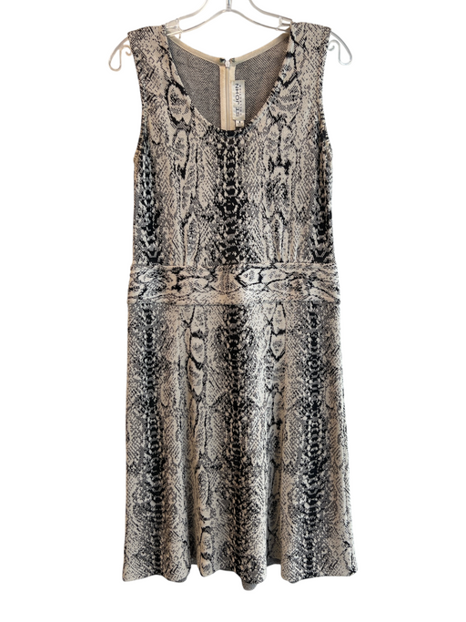 St. John Size 8 Beige Missing Fabric Tag Knit Snakeskin Scoop Neck Dress Beige / 8