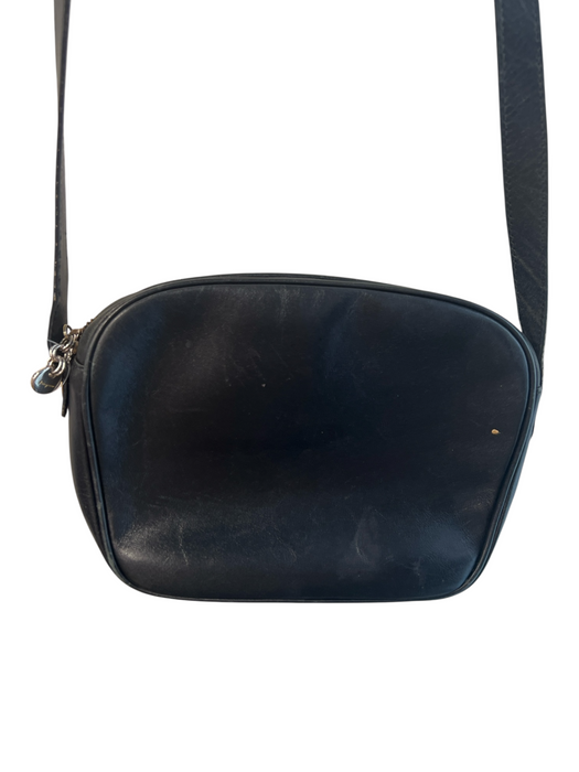Salvatore Ferragamo Black Leather Crossbody Zipper Magnetic Close Adjustable Bag Black / S