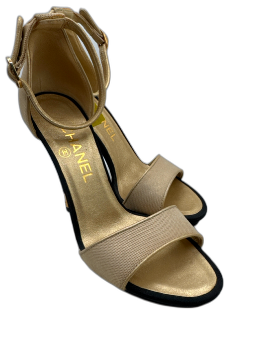 Chanel Shoe Size 37 Black & Gold textile upper gold metal accent Sandals Black & Gold / 37