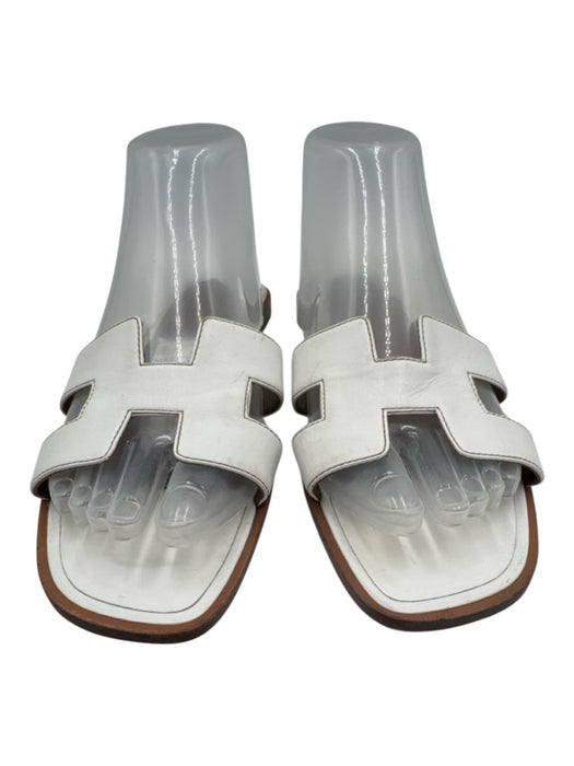 Hermes Shoe Size 38.5 White & Brown Leather Square Toe Slip On H Logo Sandals White & Brown / 38.5
