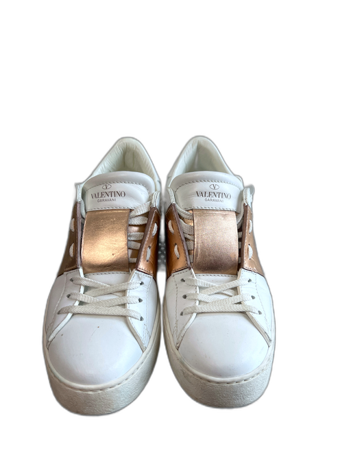 Valentino Garavani Shoe Size 7.5 White & Rose Gold Leather Almond Toe Shoes White & Rose Gold / 7.5