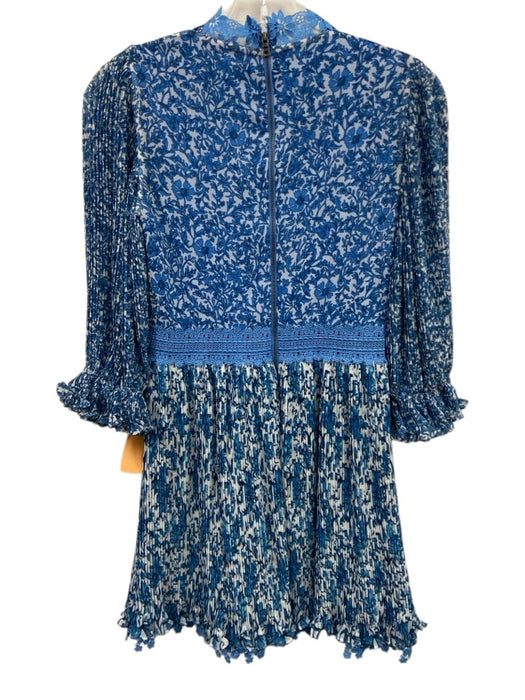 Alice + Olivia Size 0 Blue & White Polyester Floral Accordion Pleat V Neck Dress Blue & White / 0