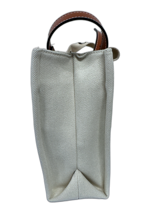 Chanel Hot pink Leather Quilted Detachable Straps Zip Top Crossbody Bag Hot pink / Small