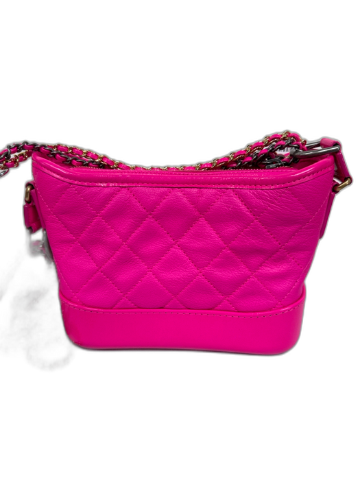 Chanel Hot pink Leather Quilted Detachable Straps Zip Top Crossbody Bag Hot pink / Small