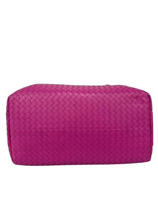 Bottega Veneta Bubblegum Pink Leather Intrecciato Weave Gunmetal Hardware Bag Bubblegum Pink / Medium