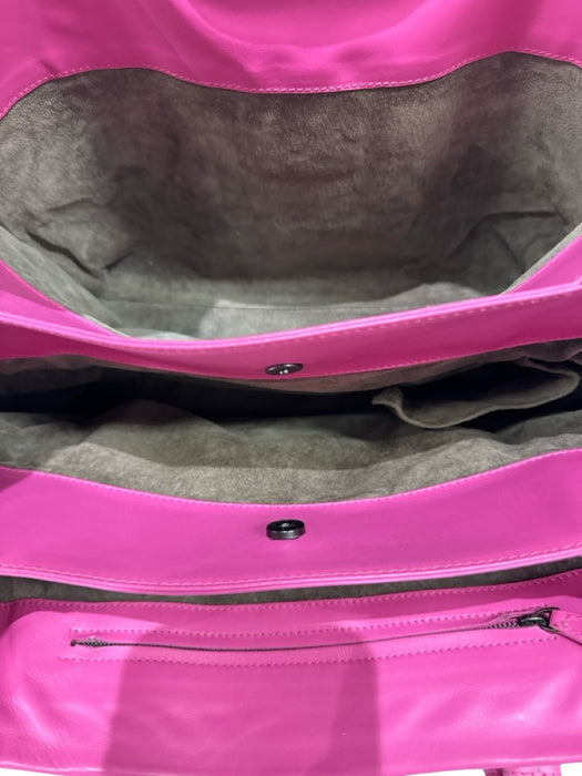 Bottega Veneta Bubblegum Pink Leather Intrecciato Weave Gunmetal Hardware Bag Bubblegum Pink / Medium