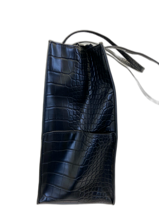 Beis Black Polyurethane Croc Embossed Shoulder Strap Zip closure Bag Black / L