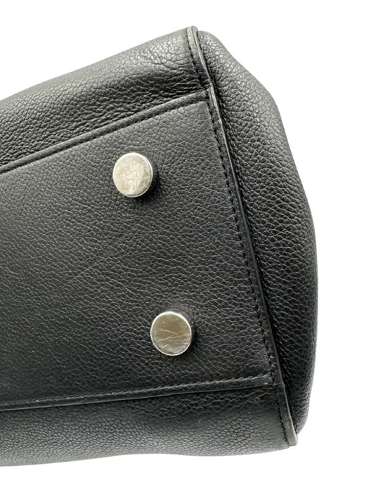 Saint Laurent Black Leather Silver Hardware Handle Feet Grain Leather Bag Black / M
