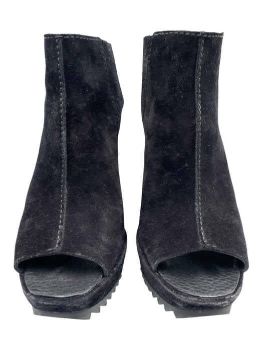 Pedro Garcia Shoe Size 37.5 Black Suede Elastic Side Open Toe Open Back Shoes Black / 37.5