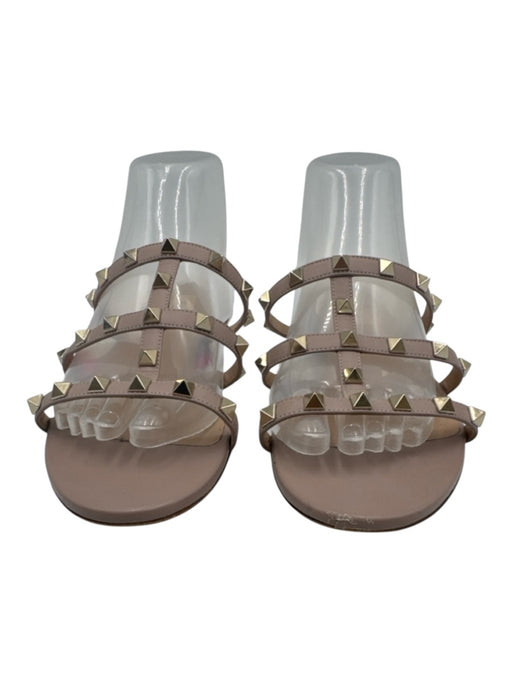 Valentino Garavani Shoe Size 39 Blush Beige Leather open toe Rockstud Sandals Blush Beige / 39