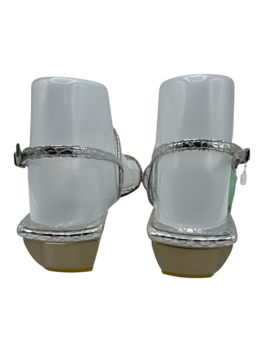 Stuart Weitzman Shoe Size 8 Silver & Clear Leather Upper Metallic Sandals Silver & Clear / 8