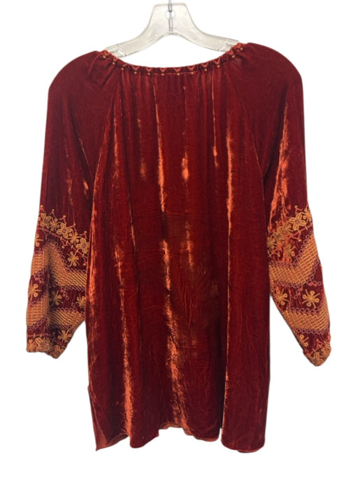 Johnny Was Size Medium Rust Orange Rayon Blend Long Sleeve Floral Embroidery Top Rust Orange / Medium