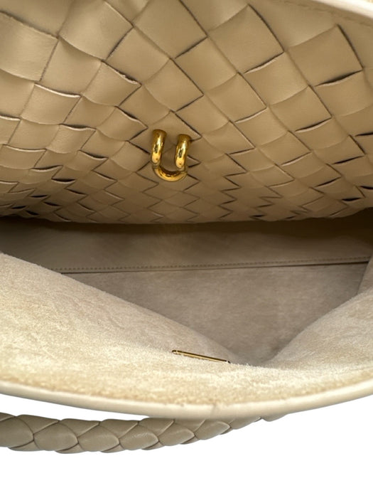 Bottega Veneta Beige Leather Gold Tone Hardware Flap Braided Detail Shoulder Bag Beige / Medium
