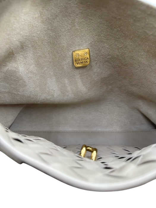 Bottega Veneta Beige Leather Gold Tone Hardware Flap Braided Detail Shoulder Bag Beige / Medium