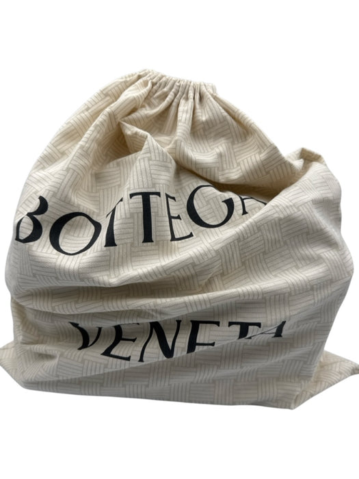 Bottega Veneta Beige Leather Gold Tone Hardware Flap Braided Detail Shoulder Bag Beige / Medium