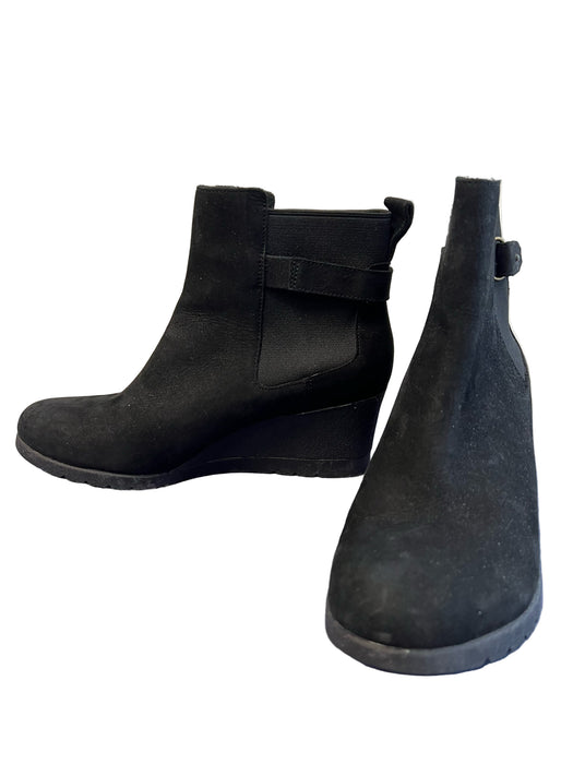 Ugg Shoe Size 9.5 Black Suede Buckle Detail Round Toe Pull On Wedge Boots