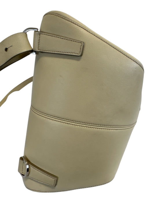Loewe Cream Leather Silver Hardware Zip Close Zip Pocket sling back Bag Cream / Medium