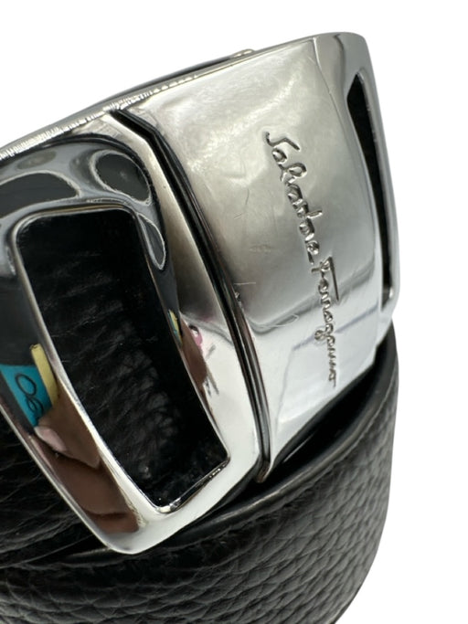 Ferragamo Like New Black Leather Solid Men's Belt Black