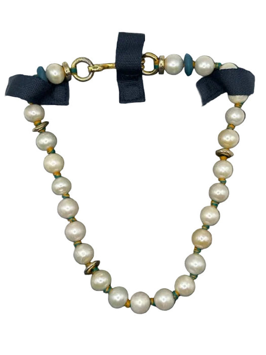 Lizzie Fortunato Pearl & Green Pearls Hook Clasp Knotted short Necklace