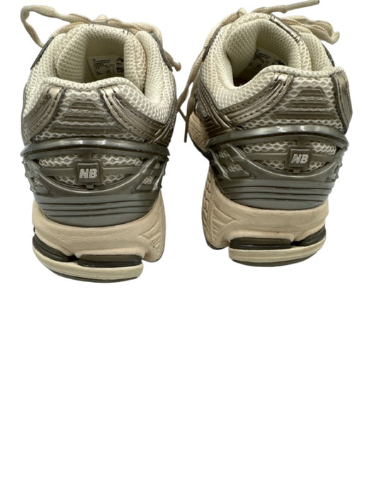 New Balance Shoe Size 4.5 Silver & Cream Leather Low Top Lace Up Sneakers Silver & Cream / 4.5