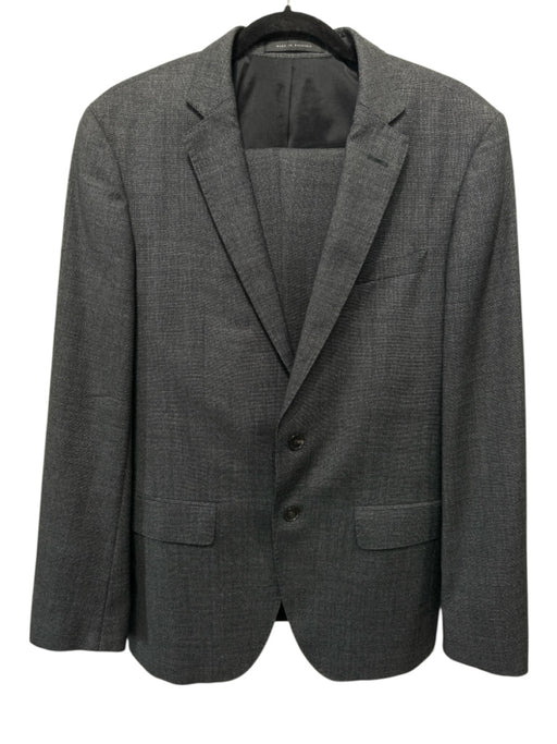 Boss Gray Wool 2 Button Men's Suit Gray / 38R