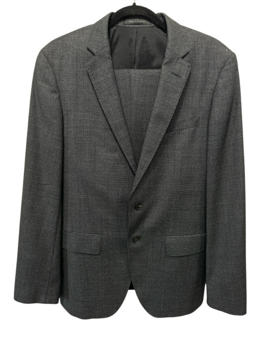 Boss Gray Wool 2 Button Men's Suit Gray / 38R