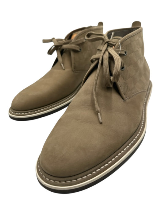 Louis Vuitton Shoe Size 7.5 Beige Leather Solid Men's Shoes Beige / 7.5