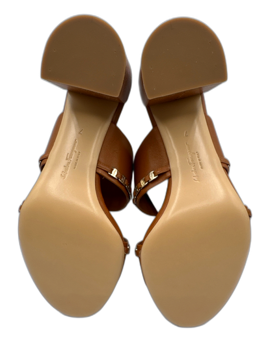 Salvatore Ferragamo Shoe Size 7 Tan Leather Upper Gold Tone Details Mule Sandals Tan / 7