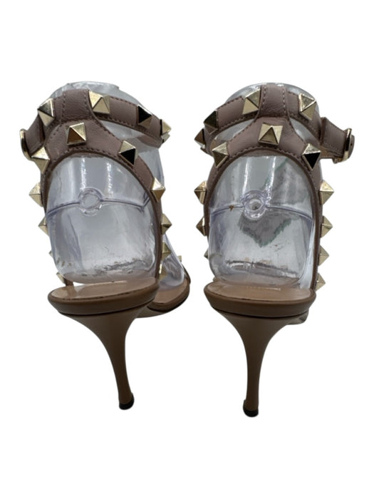 Valentino Garavani Shoe Size 37 Beige & Tan Leather Upper Rockstud Sandals Beige & Tan / 37
