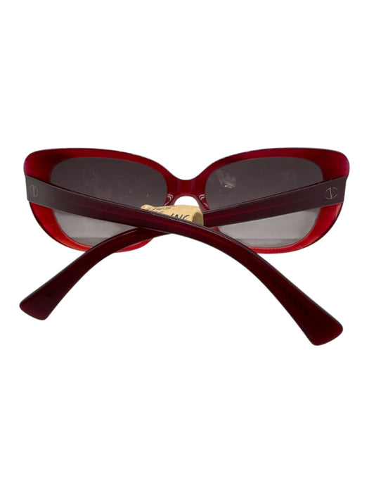 Valentino Red & Black Acetate Solid Gradient Lens Cat Eye Sunglasses Red & Black