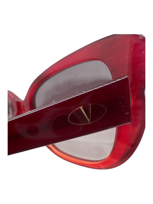 Valentino Red & Black Acetate Solid Gradient Lens Cat Eye Sunglasses Red & Black