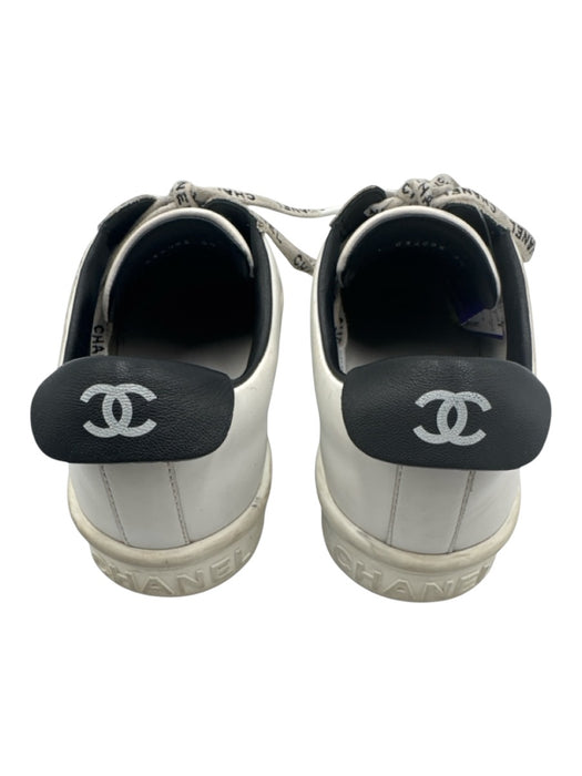 Chanel Shoe Size 40 White & Black Leather Upper Logo Low Top Lace Up Sneakers White & Black / 40