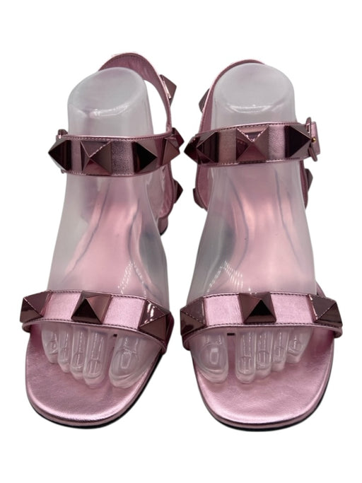 Valentino Garavani Shoe Size 41 Metallic Pink Leather Rockstud Sandals Metallic Pink / 41