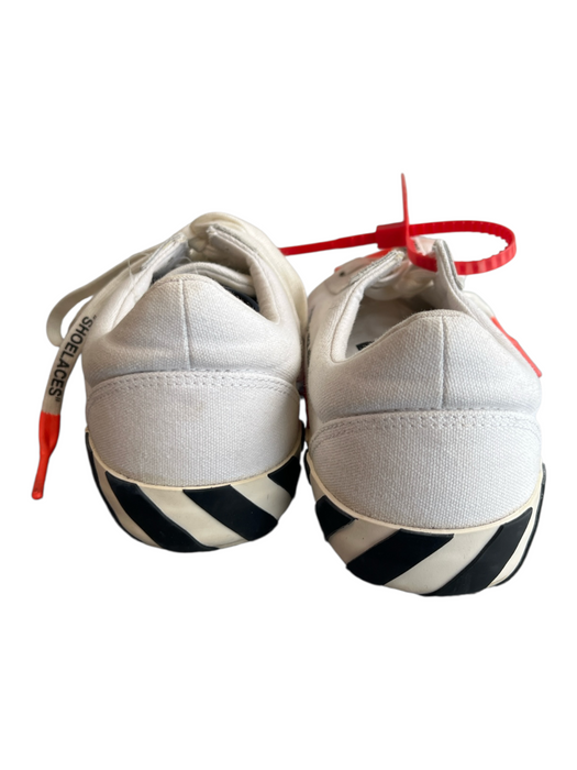 Off White Shoe Size 39 White & Black Canvas Almond Toe Lace Up Logo Shoes White & Black / 39