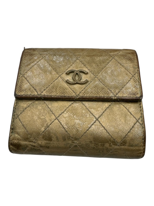 Chanel Gold Leather Quilted Tri fold Button clasp Box Inc. Wallets Gold