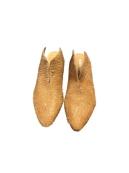 Antelope Shoe Size 36 Beige Leather Palm Texture Slip On Round Kitten Heel Shoes Beige / 36