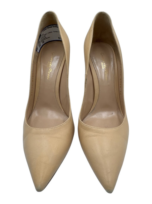 Gianvito Rossi Shoe Size 38 Beige Leather Pointed Toe Pumps Beige / 38