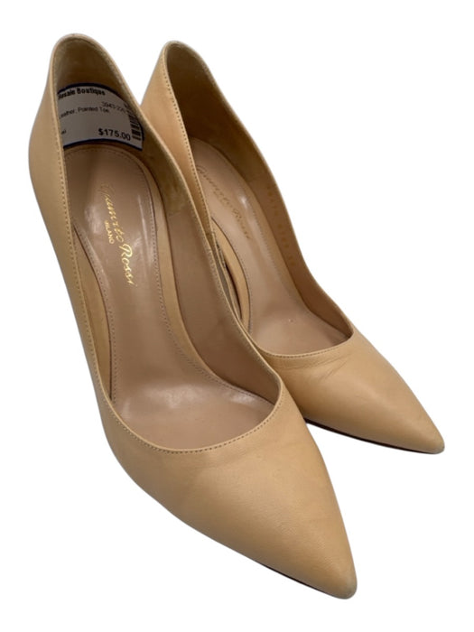 Gianvito Rossi Shoe Size 38 Beige Leather Pointed Toe Pumps Beige / 38