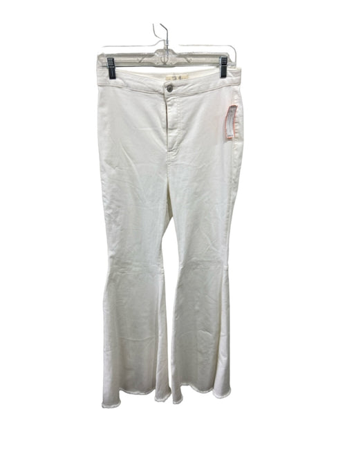 We The Free Size 31 White Cotton Denim Raw Hem seam detail Flare Jeans White / 31