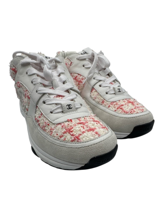 Chanel Shoe Size 42 White & Pink Textile & Leather Upper Tweed Low Top Sneakers White & Pink / 42