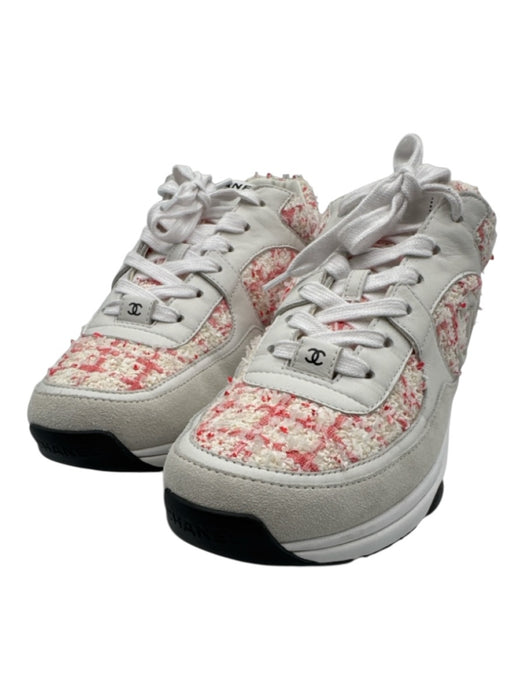 Chanel Shoe Size 42 White & Pink Textile & Leather Upper Tweed Low Top Sneakers White & Pink / 42