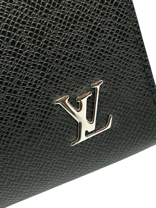 Louis Vuitton Black Taiga Leather Zip Top Silver Logo Clutch Card Slots Bag Black / S
