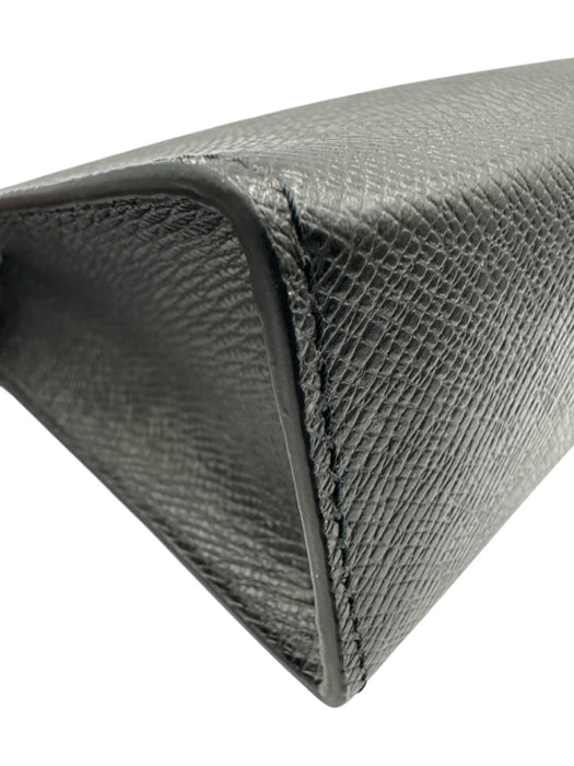 Louis Vuitton Black Taiga Leather Zip Top Silver Logo Clutch Card Slots Bag Black / S
