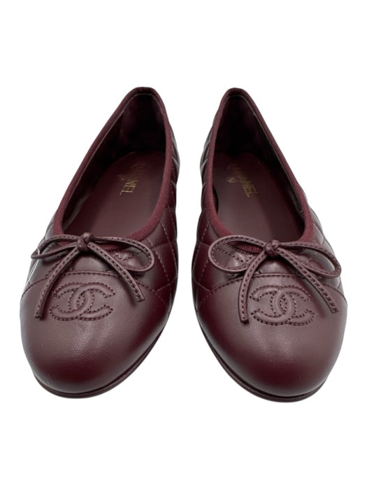 Chanel Shoe Size 42 Burgundy Red Leather Quilted Round Cap Toe Ballet Flats Burgundy Red / 42
