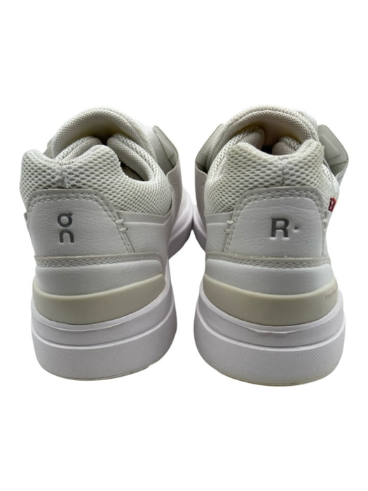 On Cloud Shoe Size 9 White Leather Low Top lace up Sneakers White / 9