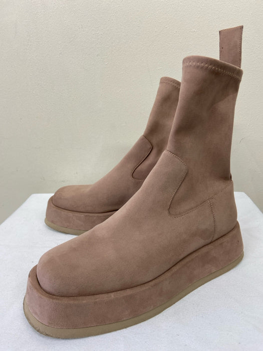 GIA/RHW Shoe Size 37.5 Blush Beige Suede Sock Boot Chunky Square Toe Booties